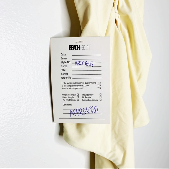 NWT - BEACH RIOT Nicolette Lace Up One Piece Suitt - Picture 4 of 5